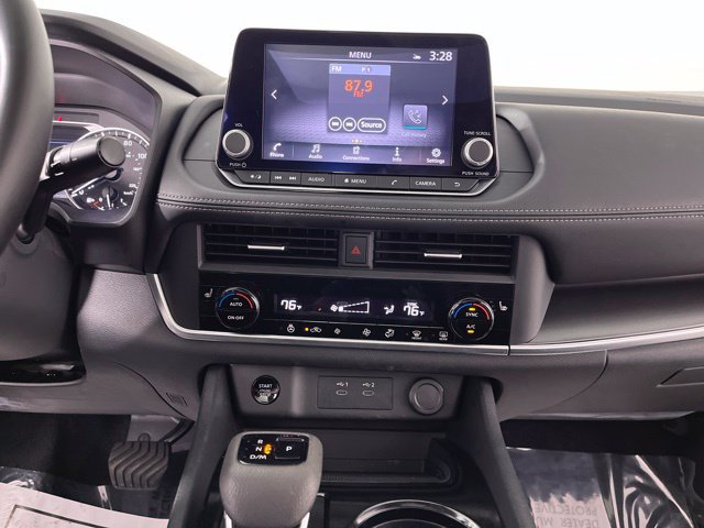 Used 2025 Nissan Rogue SV w/ SV Premium Package FWD image 26