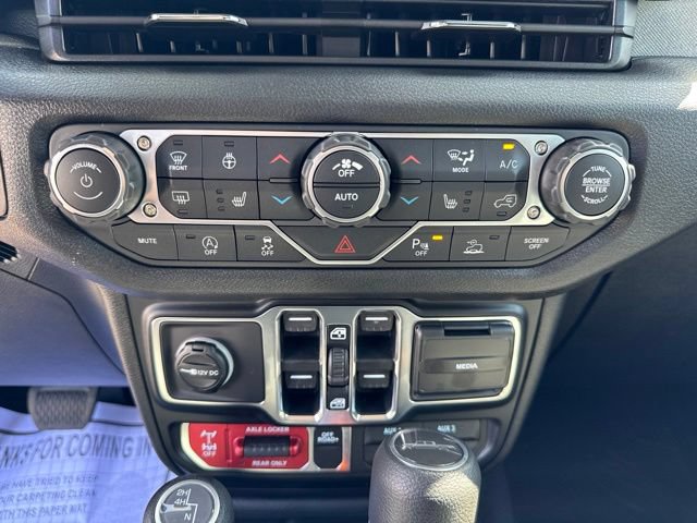 New 2026 Jeep Gladiator Overland AWD/4WD image 17