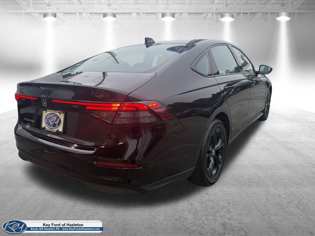 Used 2025 Honda Accord SE image 8