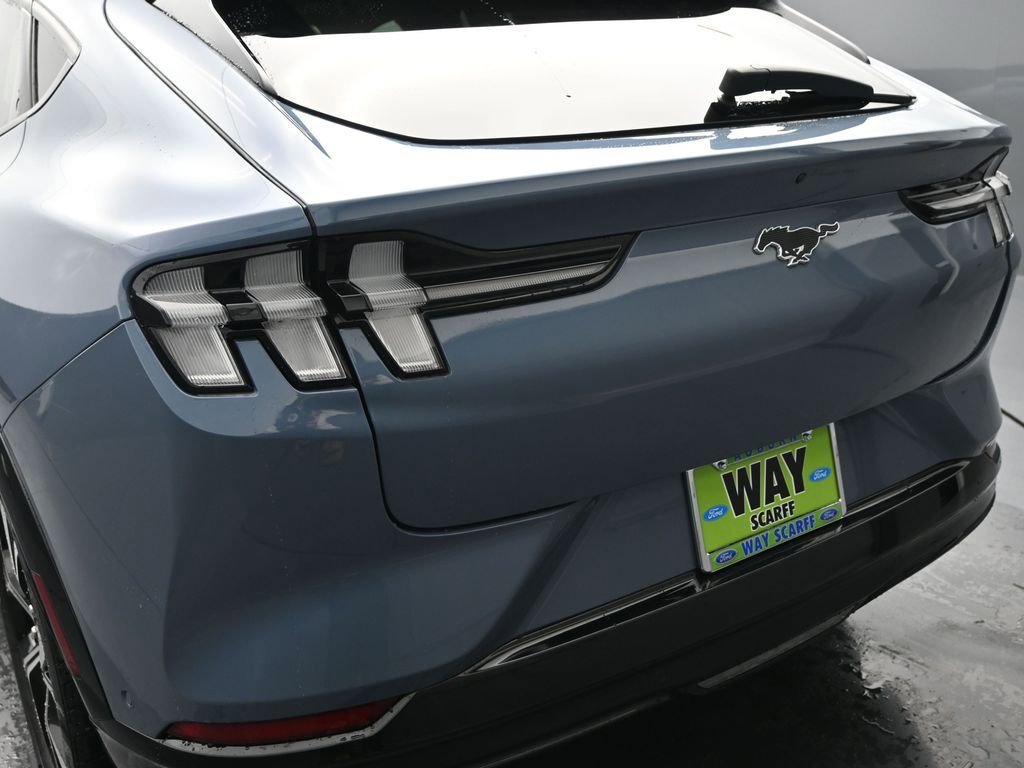 Used 2023 Ford Mustang Mach-E Premium image 10