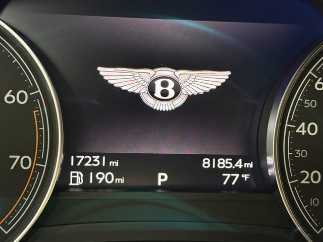 Used 2017 Bentley Bentayga AWD/4WD image 40