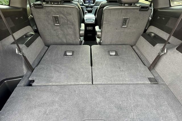 Certified 2025 Cadillac XT6 Premium Luxury image 16