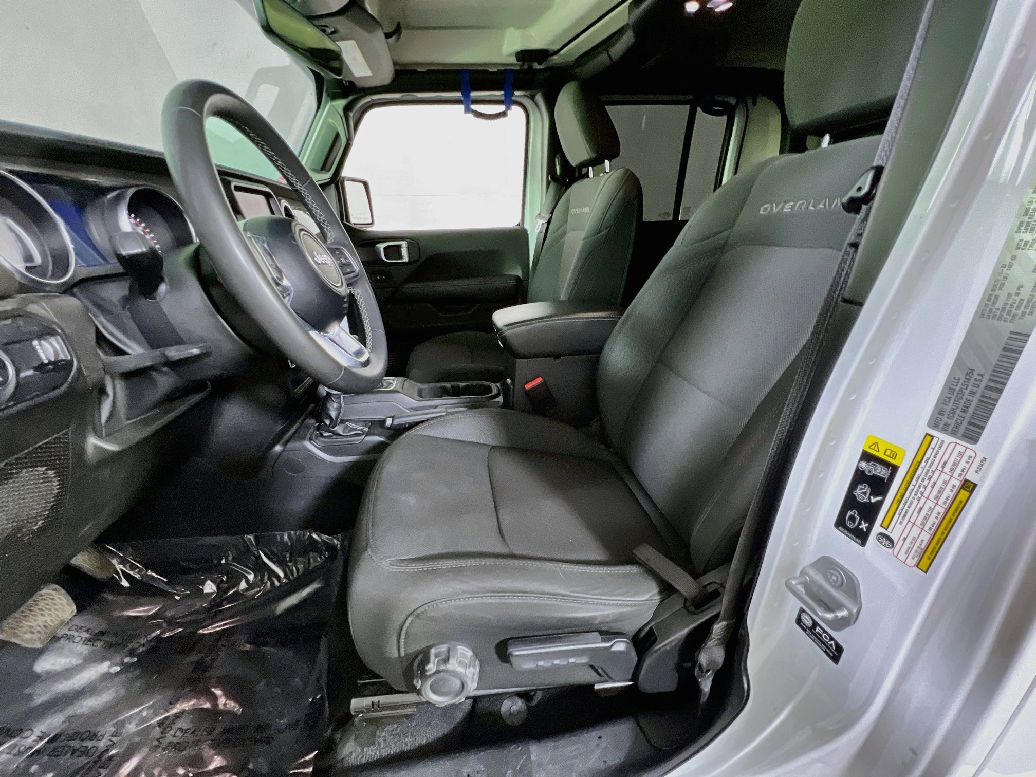 Used 2023 Jeep Gladiator Overland AWD/4WD image 20