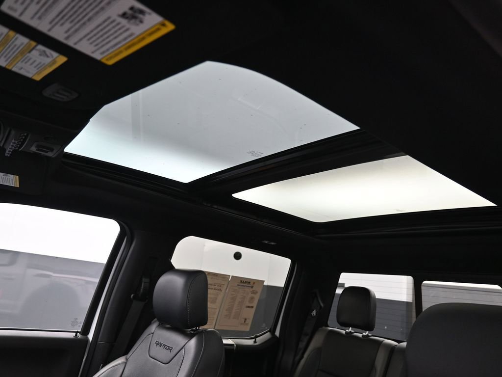 Used 2018 Ford F150 Raptor w/ Equipment Group 802A Luxury image 35