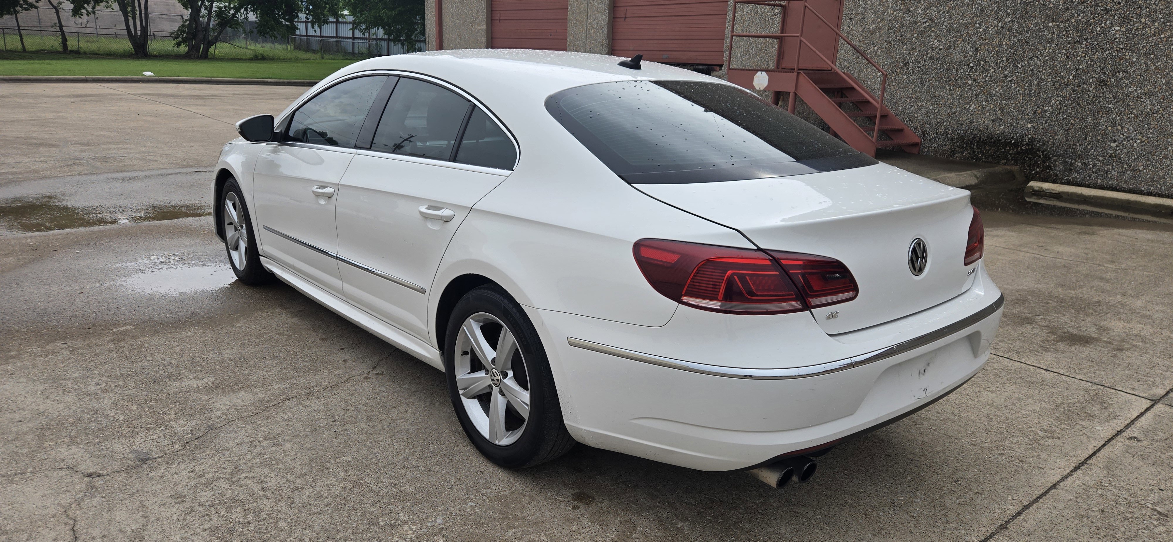 Used 2014 Volkswagen CC R-Line FWD image 6