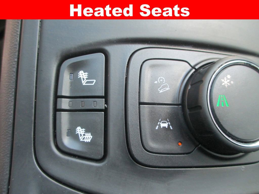 Used 2020 GMC Terrain SLE w/ Driver Convenience Package FWD image 16