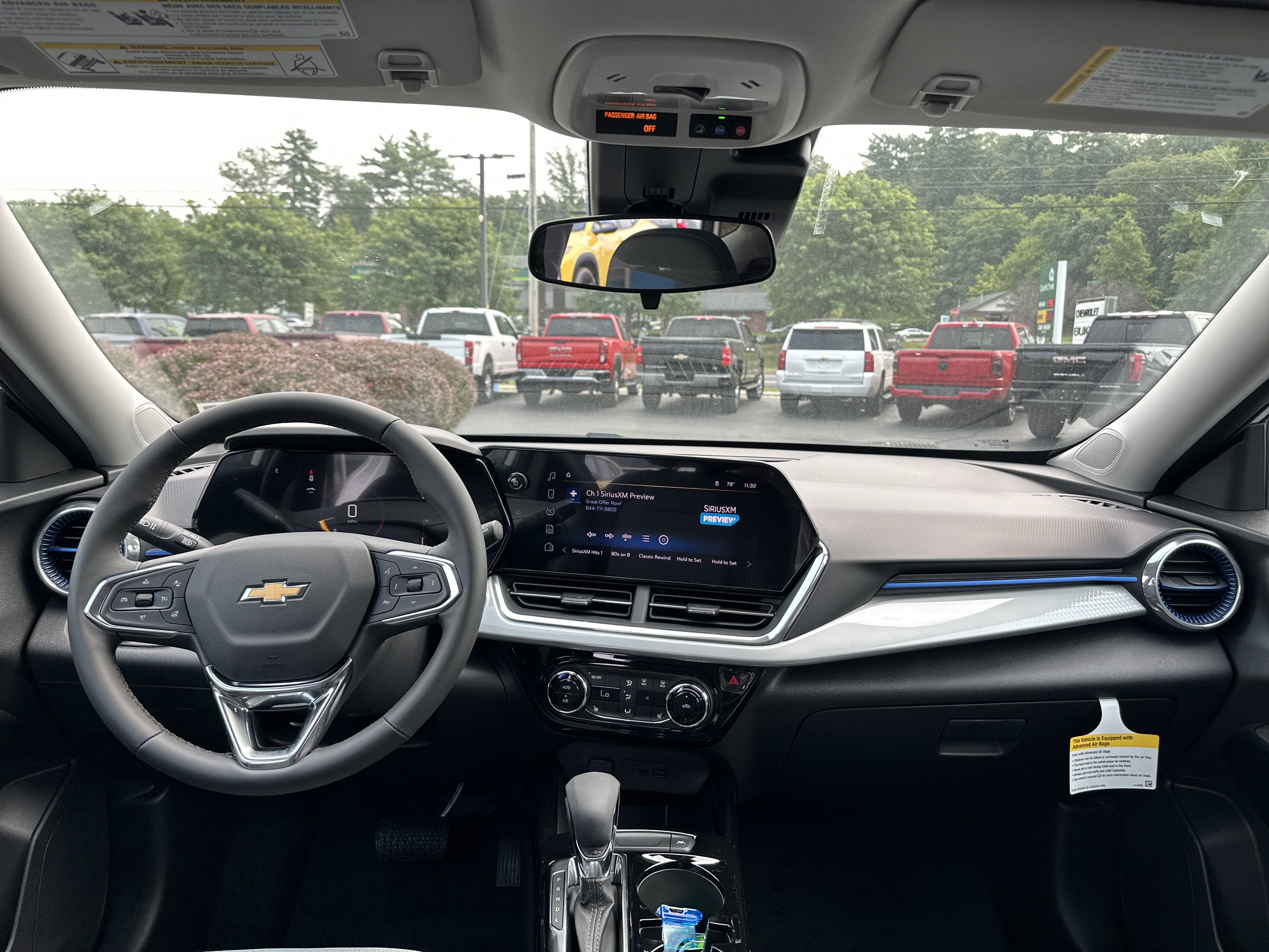 New 2025 Chevrolet Trax LT w/ Driver Confidence Package image 13