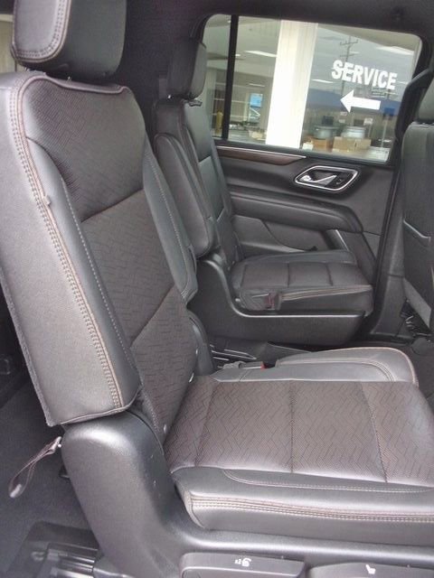 Used 2021 Chevrolet Suburban High Country image 36
