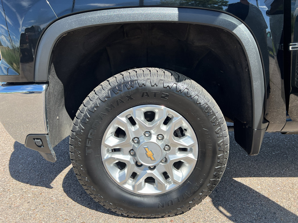 Used 2024 Chevrolet Silverado 2500 LT w/ Convenience Package AWD/4WD image 22