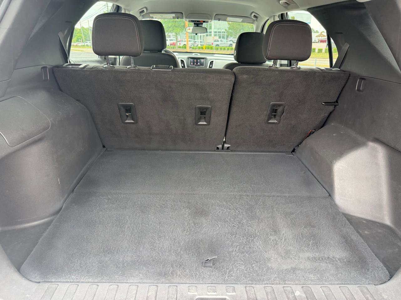 Used 2022 Chevrolet Equinox LS w/ Driver Confidence II Package FWD image 30