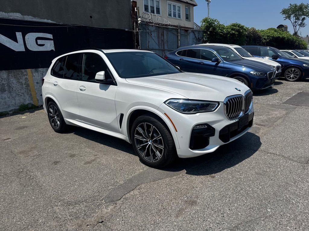 Used 2019 BMW X5 xDrive40i w/ M Sport Package AWD/4WD image 3