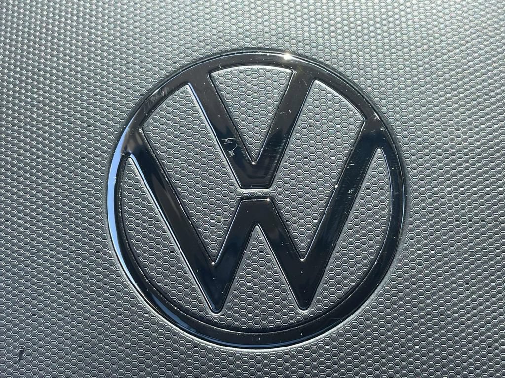 Certified 2025 Volkswagen Atlas SE FWD image 22