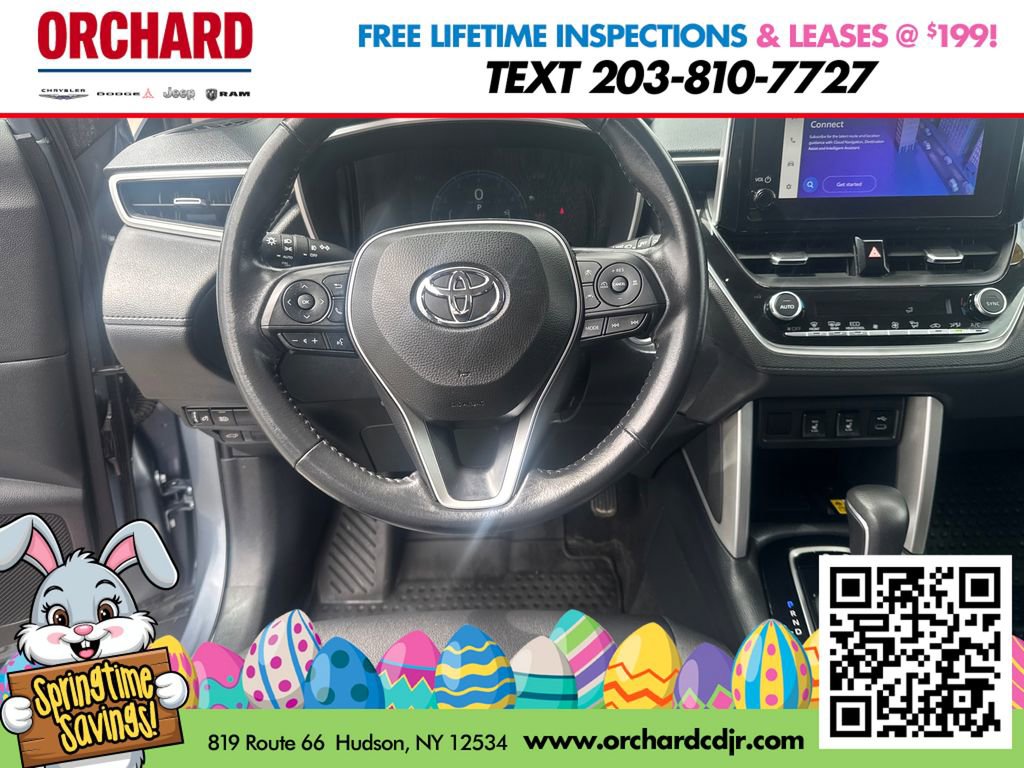 Used 2023 Toyota Corolla Cross XLE w/ Convenience Package image 13