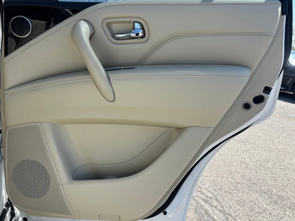 Used 2024 INFINITI QX80 Luxe w/ Cargo Package image 29