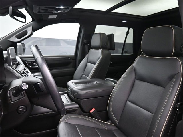 Used 2022 GMC Yukon SLT w/ SLT Luxury Package image 13