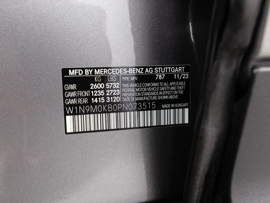 Used 2023 Mercedes-Benz EQB 300 4MATIC image 35