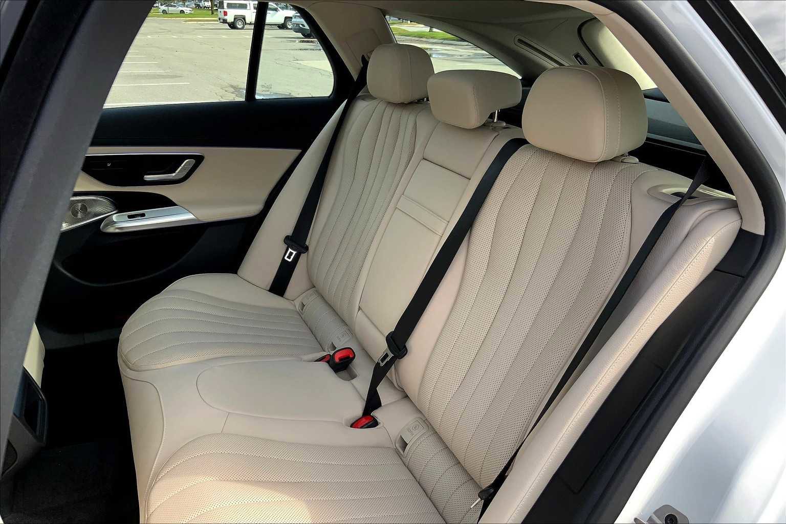 New 2026 Mercedes-Benz E 450 4MATIC All-Terrain Wagon image 13