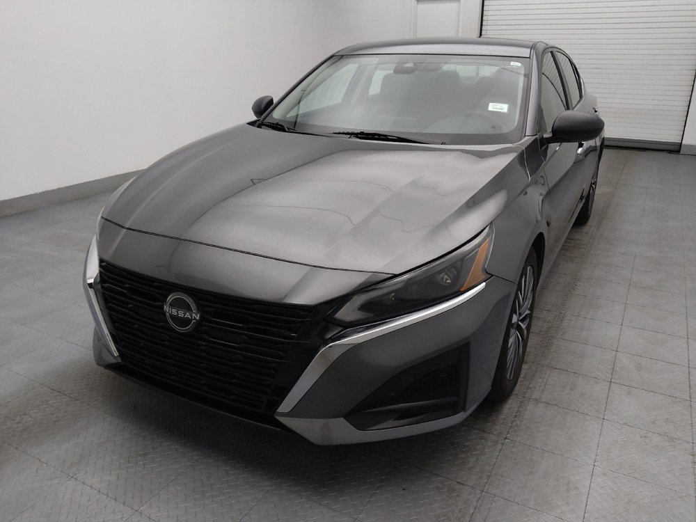 Used 2024 Nissan Altima 2.5 SV image 15