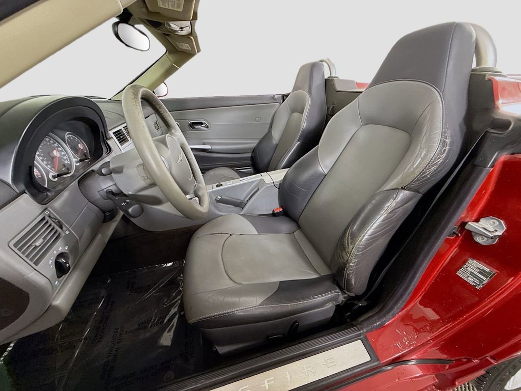 Used 2005 Chrysler Crossfire Limited image 18