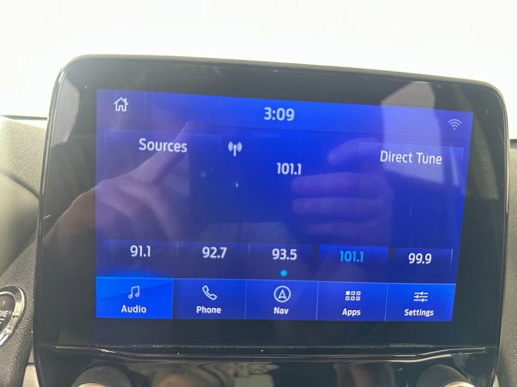 Used 2020 Ford EcoSport SE w/ SE Convenience Package image 27