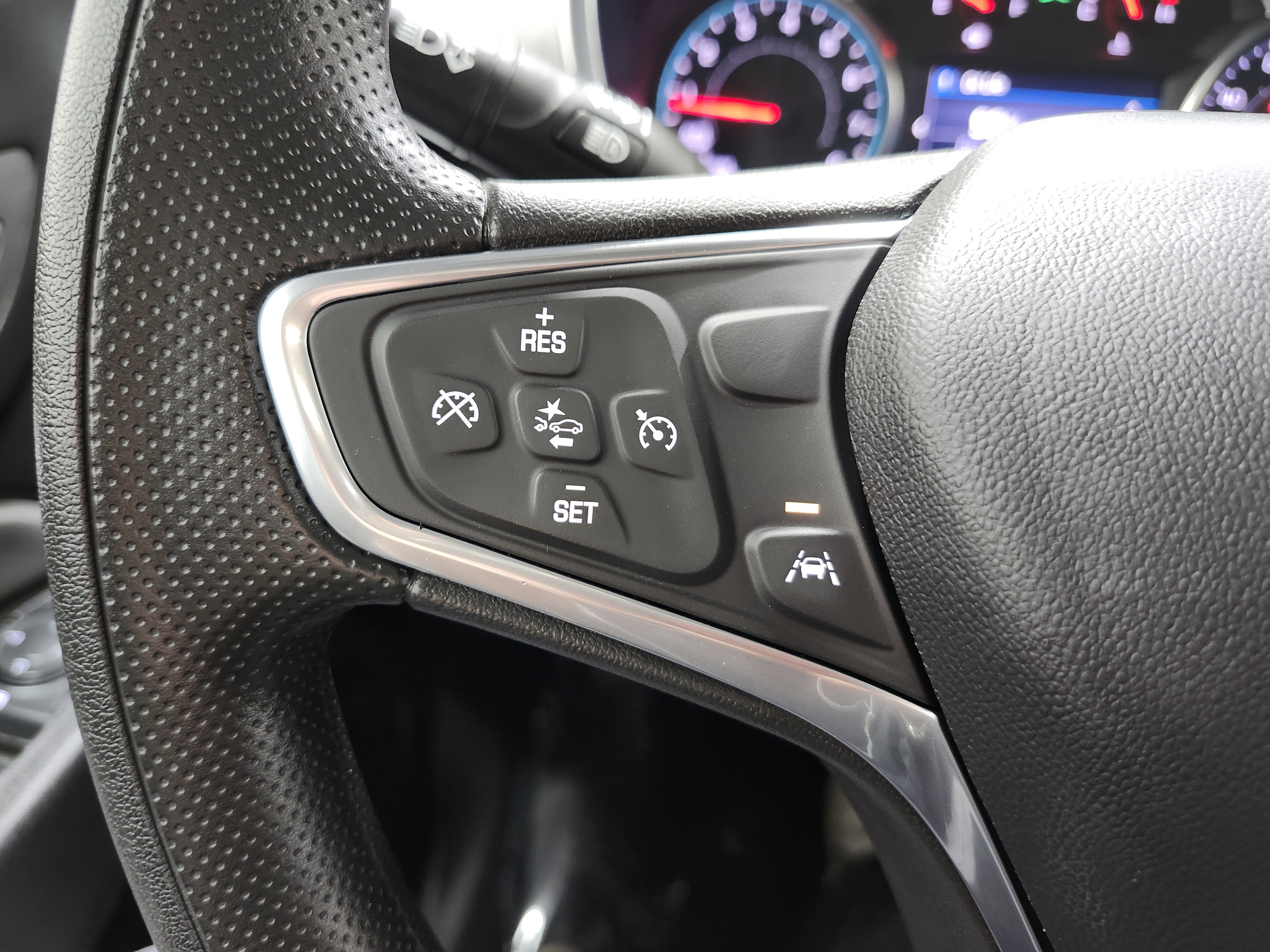 Used 2022 Chevrolet Equinox LS w/ LS Convenience Package image 31