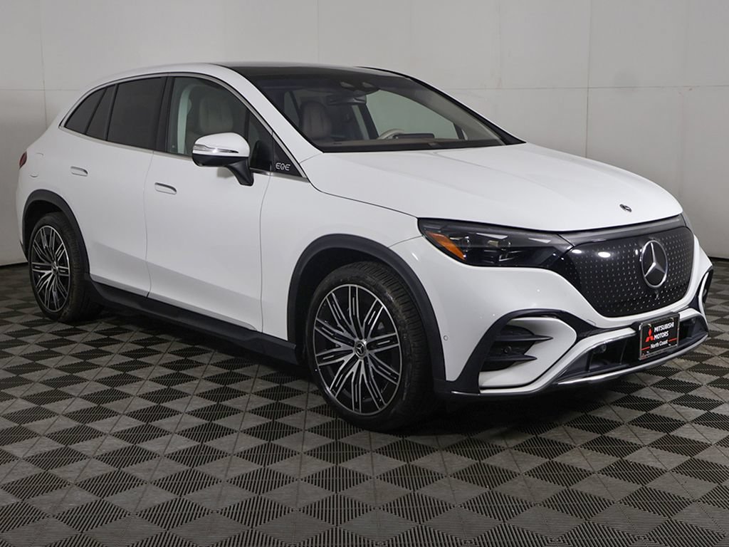 Used 2023 Mercedes-Benz EQE 500 4MATIC SUV w/ Pinnacle Trim Package image 2