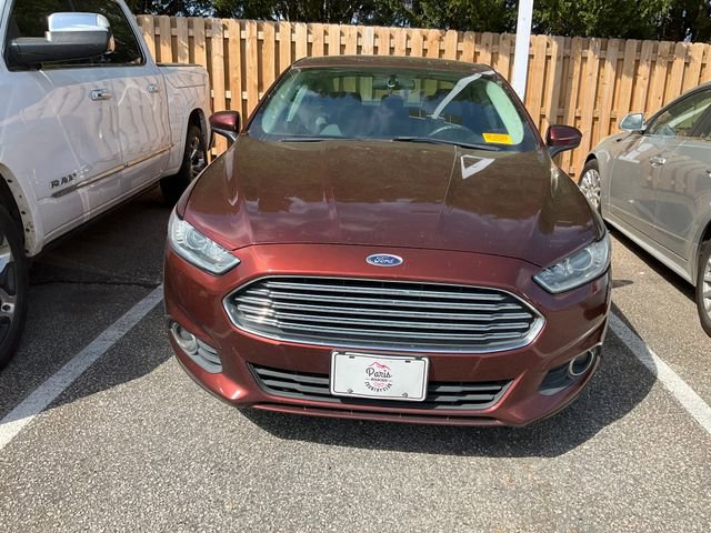 Used 2016 Ford Fusion S w/ Equipment Group 101A image 2