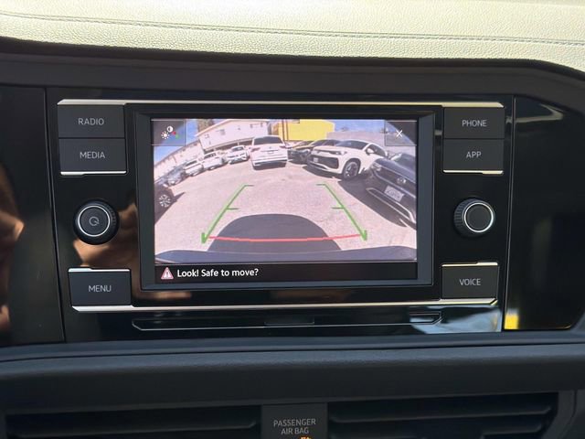 Certified 2024 Volkswagen Jetta SE w/ Panoramic Sunroof Package image 24