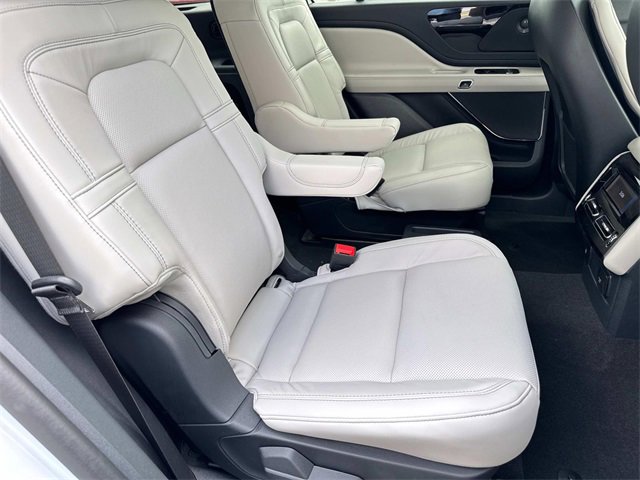 New 2025 Lincoln Aviator Reserve image 10