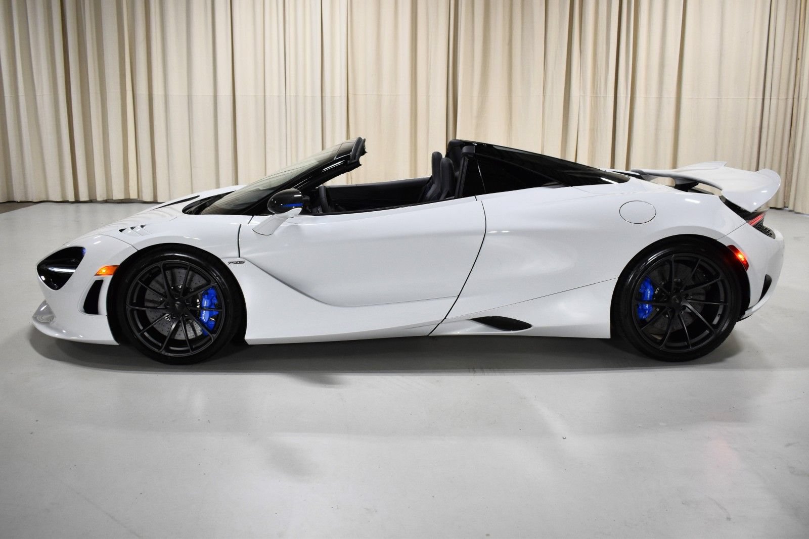 New 2027 McLaren 750S Spider RWD image 13