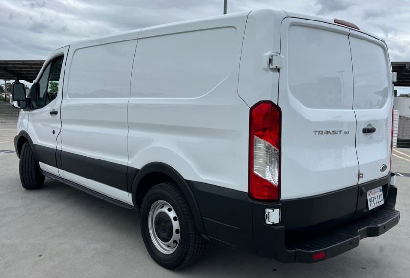 Used 2019 Ford Transit 150 130 Low Roof RWD image 4