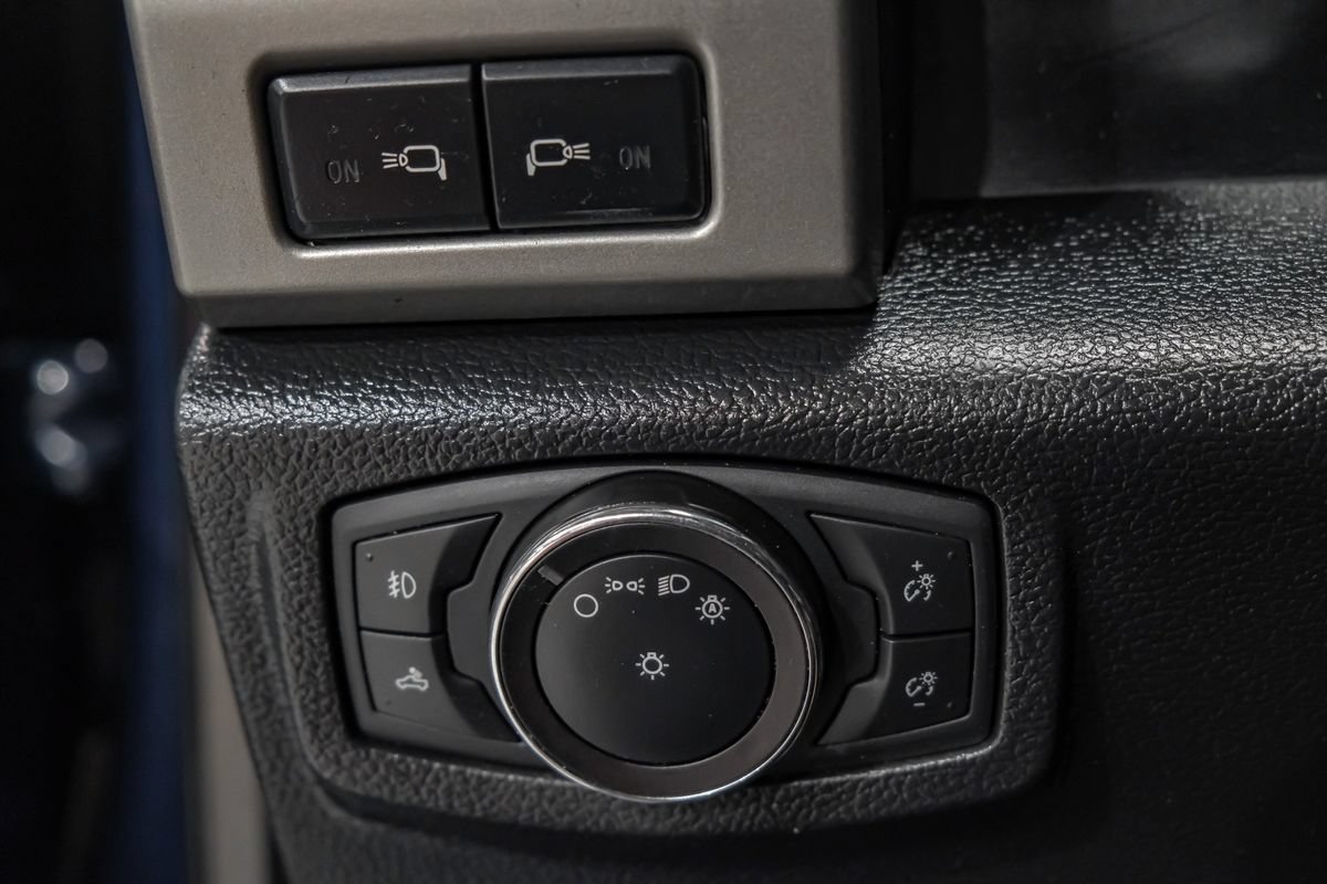 Used 2019 Ford F250 Lariat w/ Lariat Ultimate Package AWD/4WD image 30
