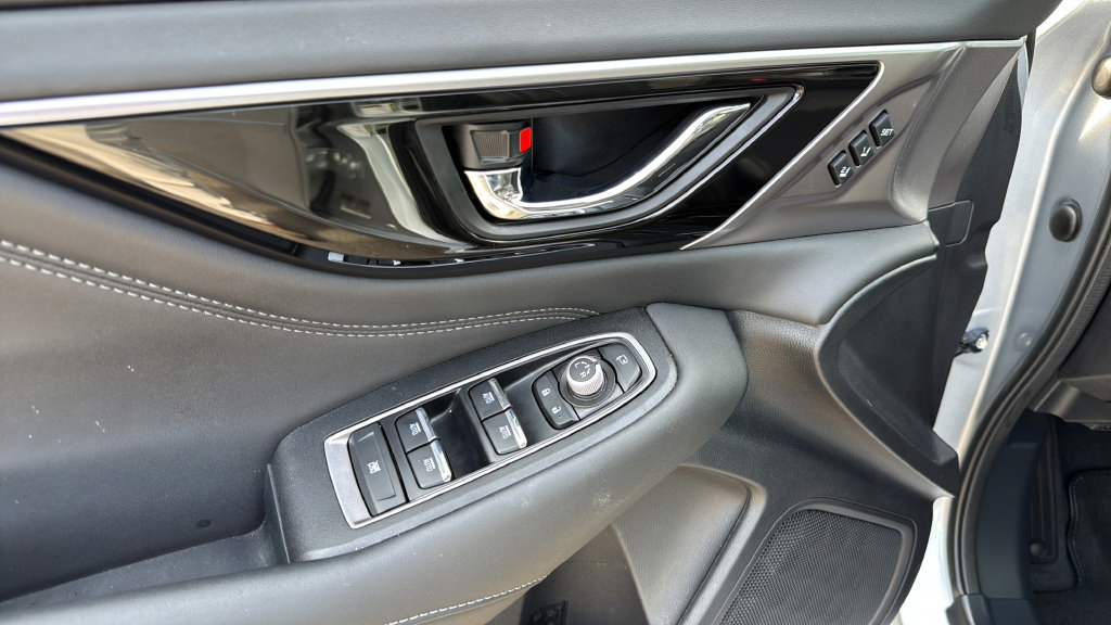 Used 2025 Subaru Legacy Touring XT AWD/4WD image 11