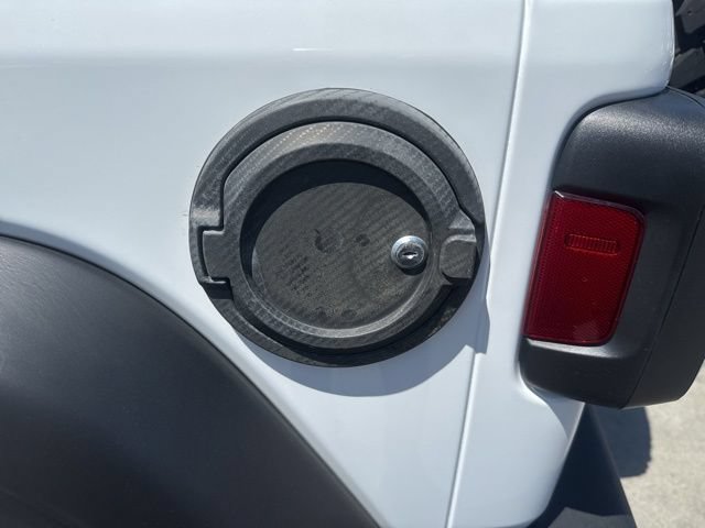 Certified 2022 Jeep Wrangler Sport AWD/4WD image 35