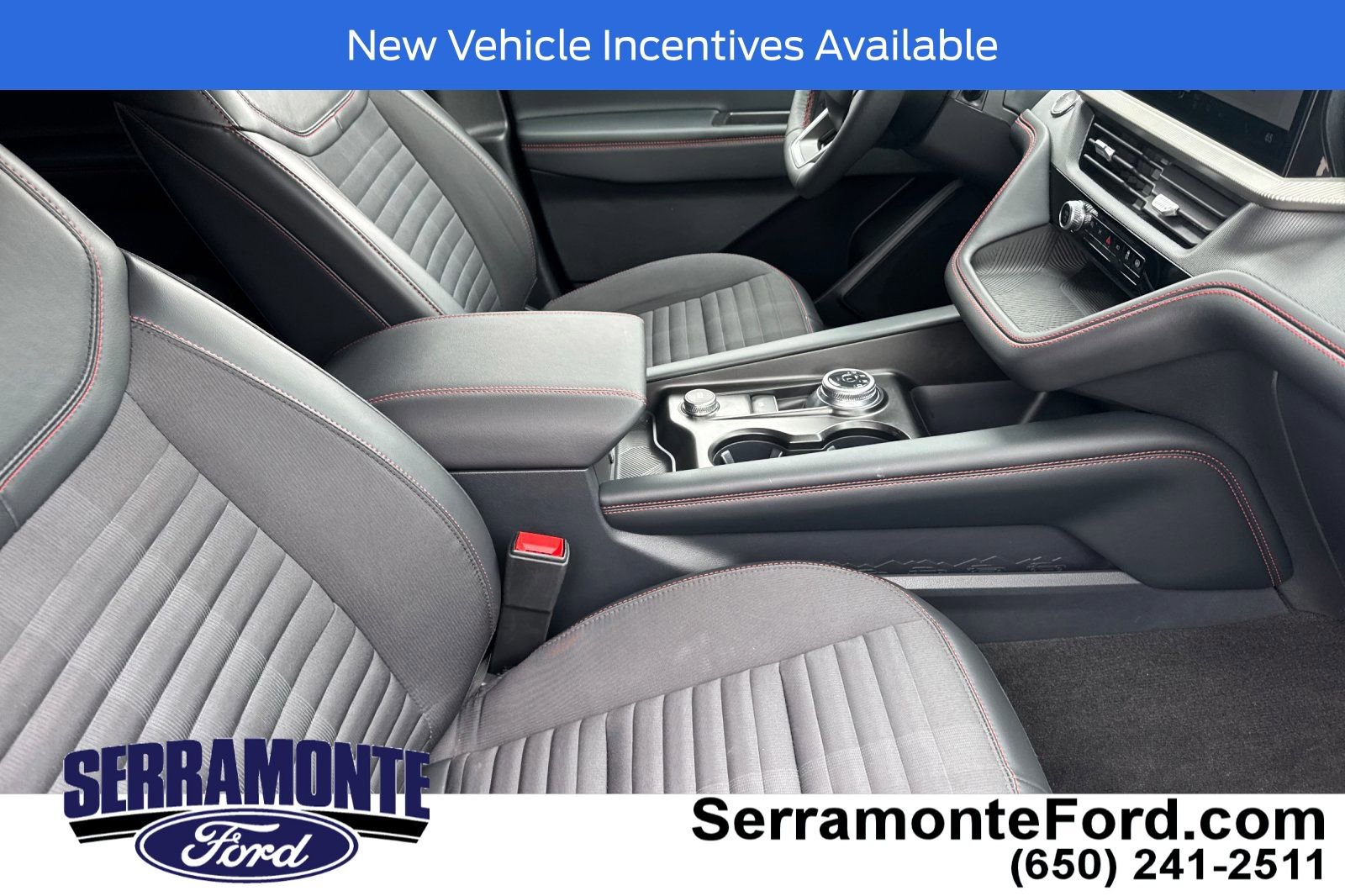 Used 2026 Ford Explorer ST-Line w/ ST-Line Street Pack AWD/4WD image 17