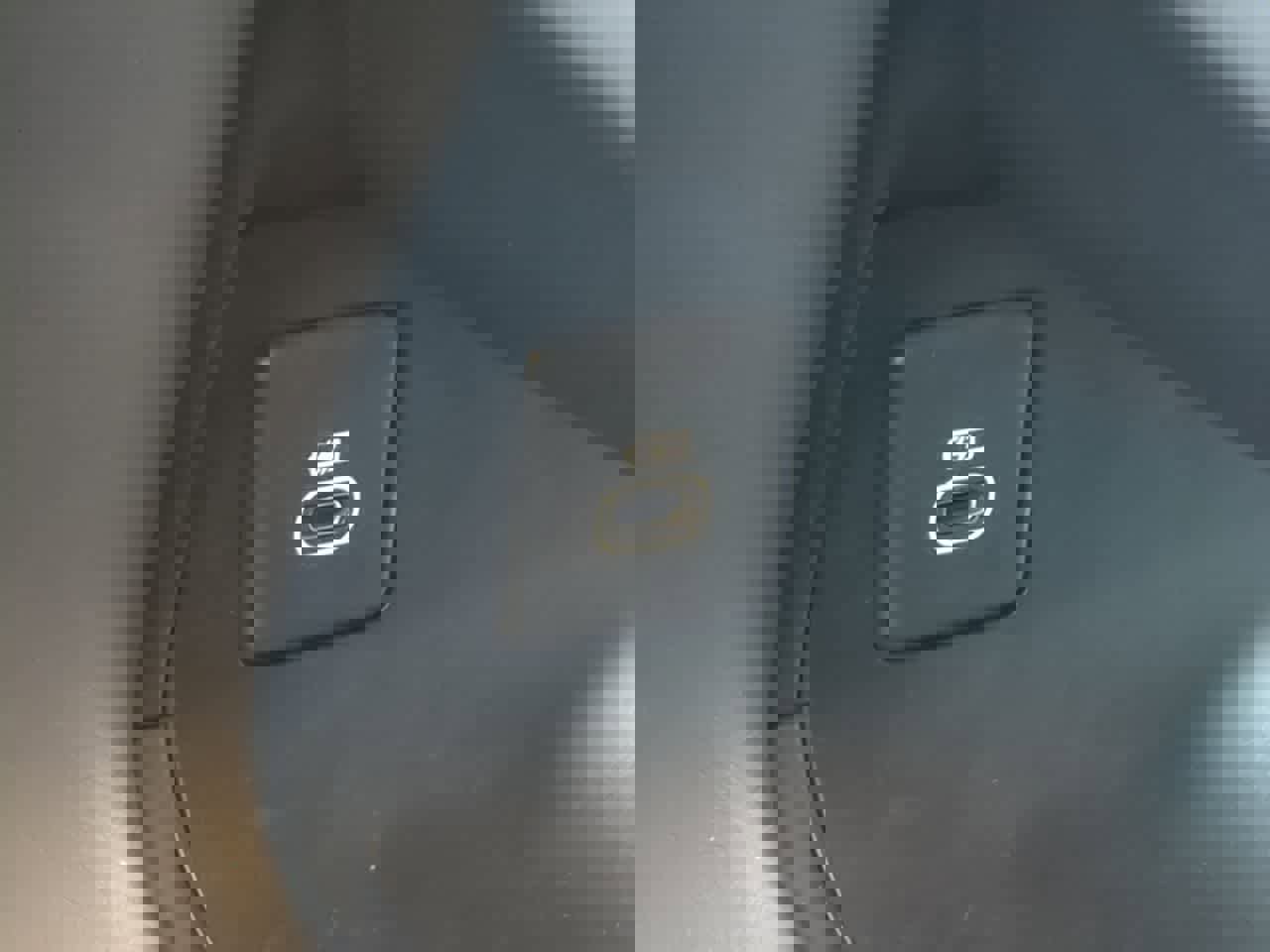 Used 2025 Land Rover Range Rover Sport SE image 33