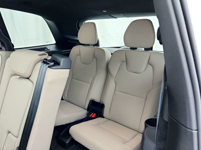 New 2026 Volvo XC90 B6 Plus w/ Protection Package Premier image 29
