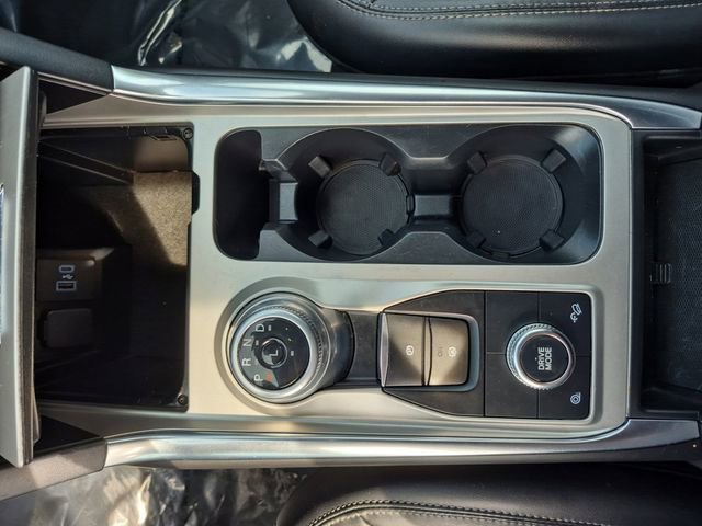 Used 2022 Ford Explorer XLT w/ Equipment Group 202A image 24