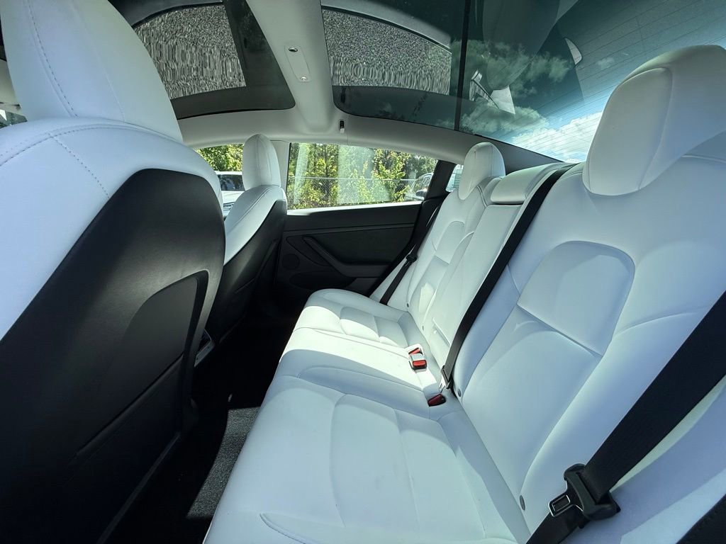 Used 2022 Tesla Model 3 Long Range image 16