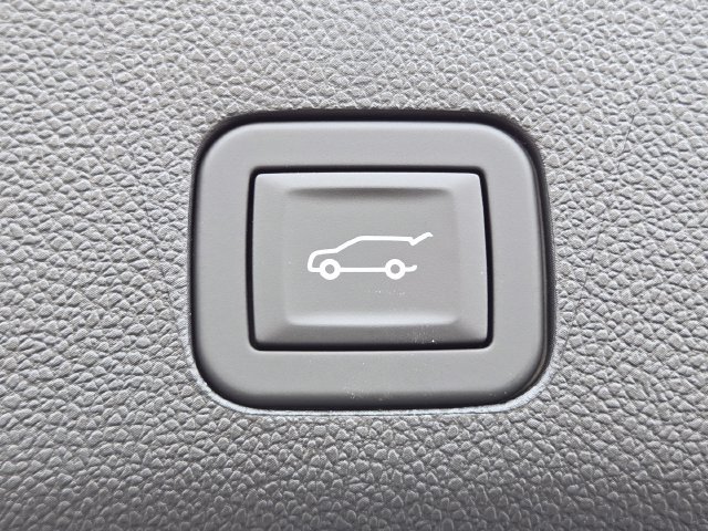 New 2026 GMC Yukon XL AT4 w/ AT4 Premium Package AWD/4WD image 24