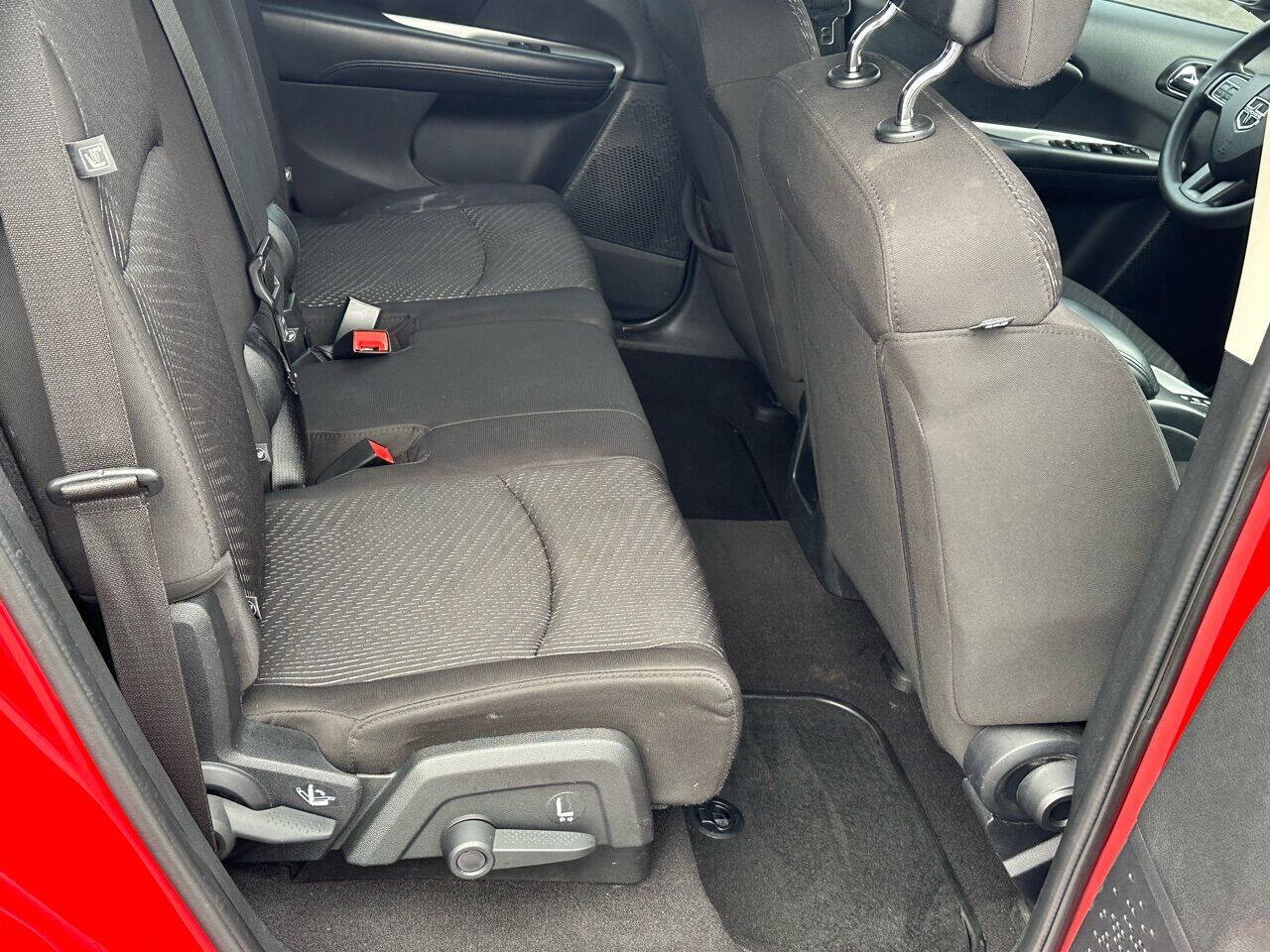 Used 2014 Dodge Journey American Value Package w/ Flexible Seating Group FWD image 17