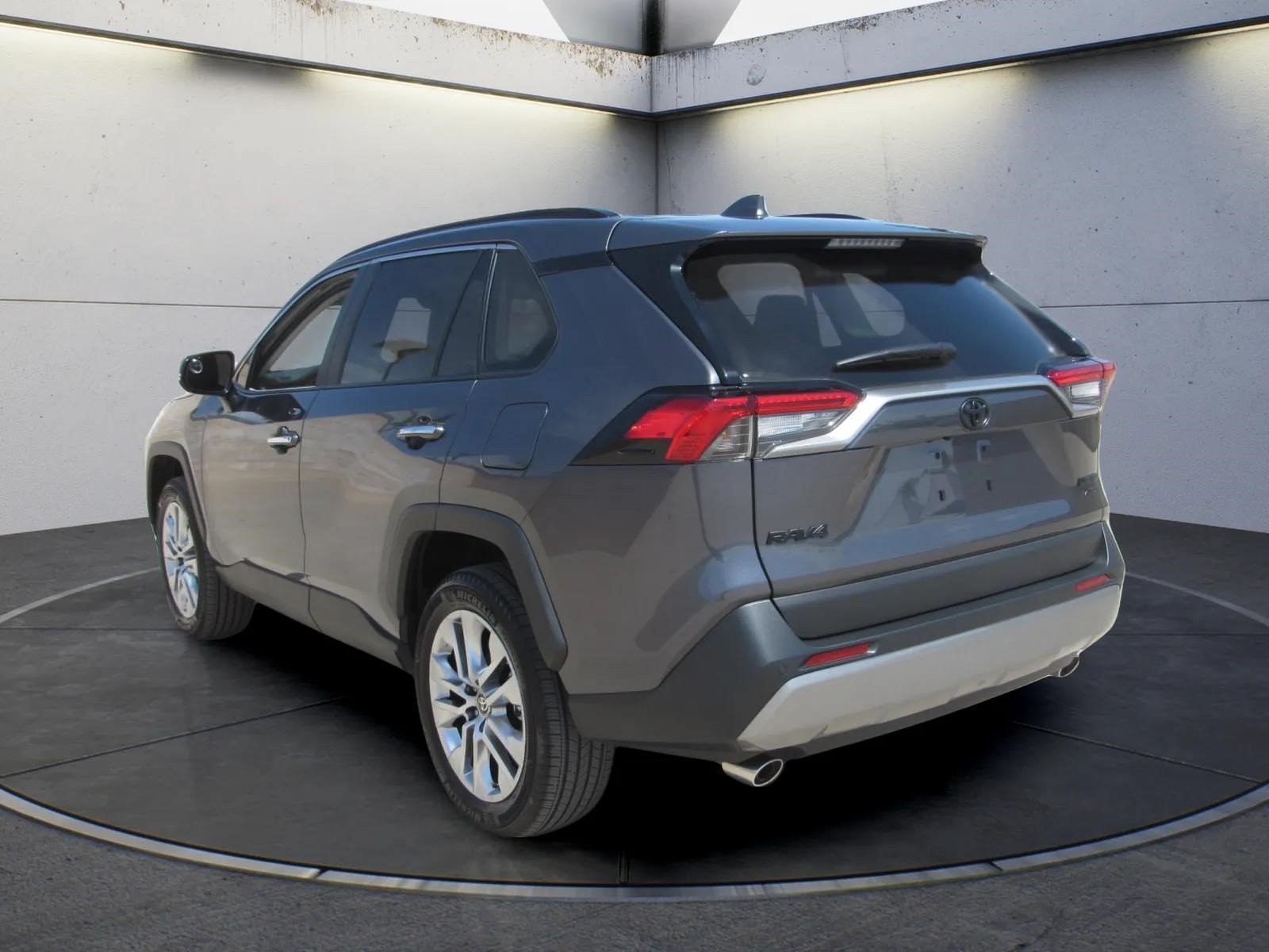 Used 2025 Toyota RAV4 Limited w/ Advanced Technology Package AWD/4WD image 6