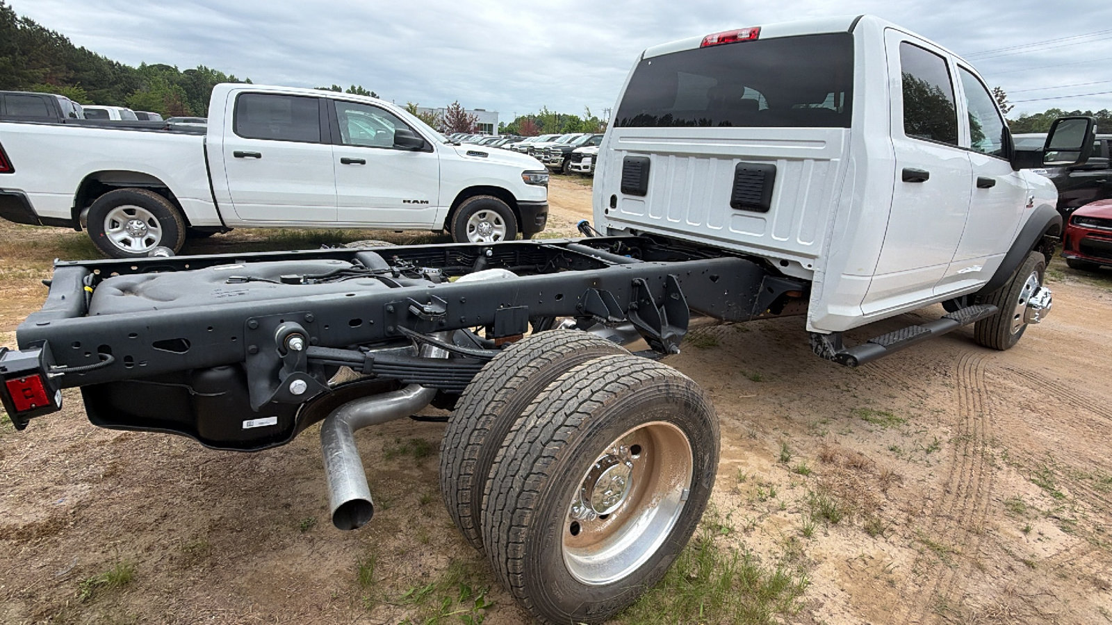 New 2026 RAM 5500 Tradesman w/ Chrome Appearance Group AWD/4WD image 8