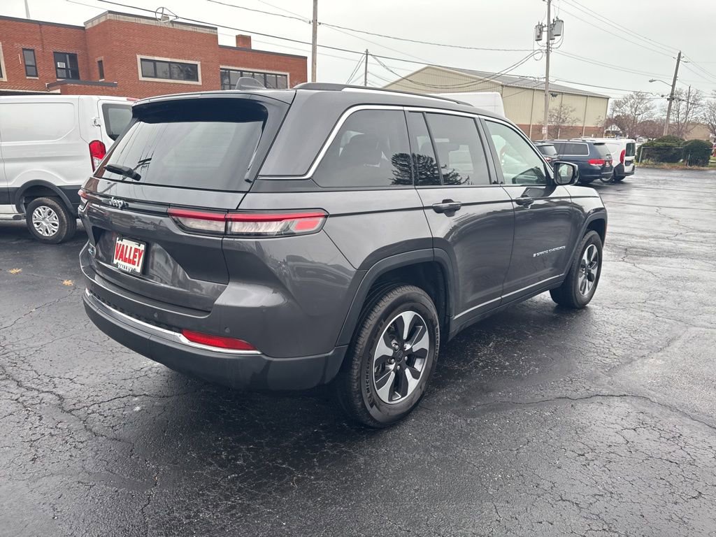 Used 2023 Jeep Grand Cherokee 4WD 4xe image 10