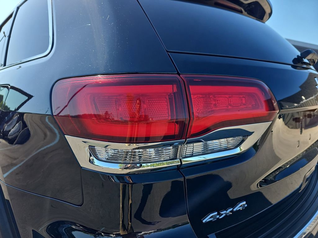 Used 2022 Jeep Grand Cherokee Limited AWD/4WD image 39