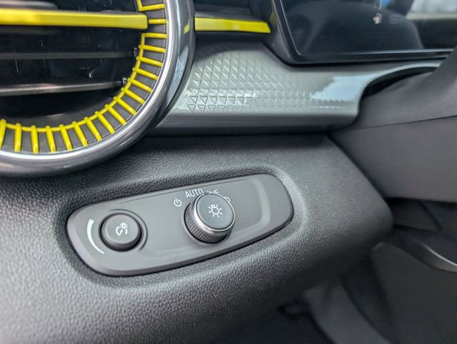 New 2026 Chevrolet Trax LT w/ Driver Confidence Package image 16