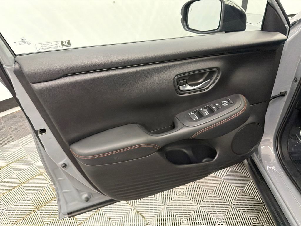 Used 2025 Honda HR-V Sport image 10