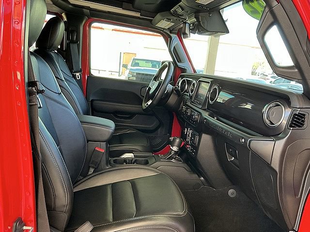 Used 2022 Jeep Wrangler Unlimited Rubicon w/ Xtreme Recon 35" Tire Package image 11