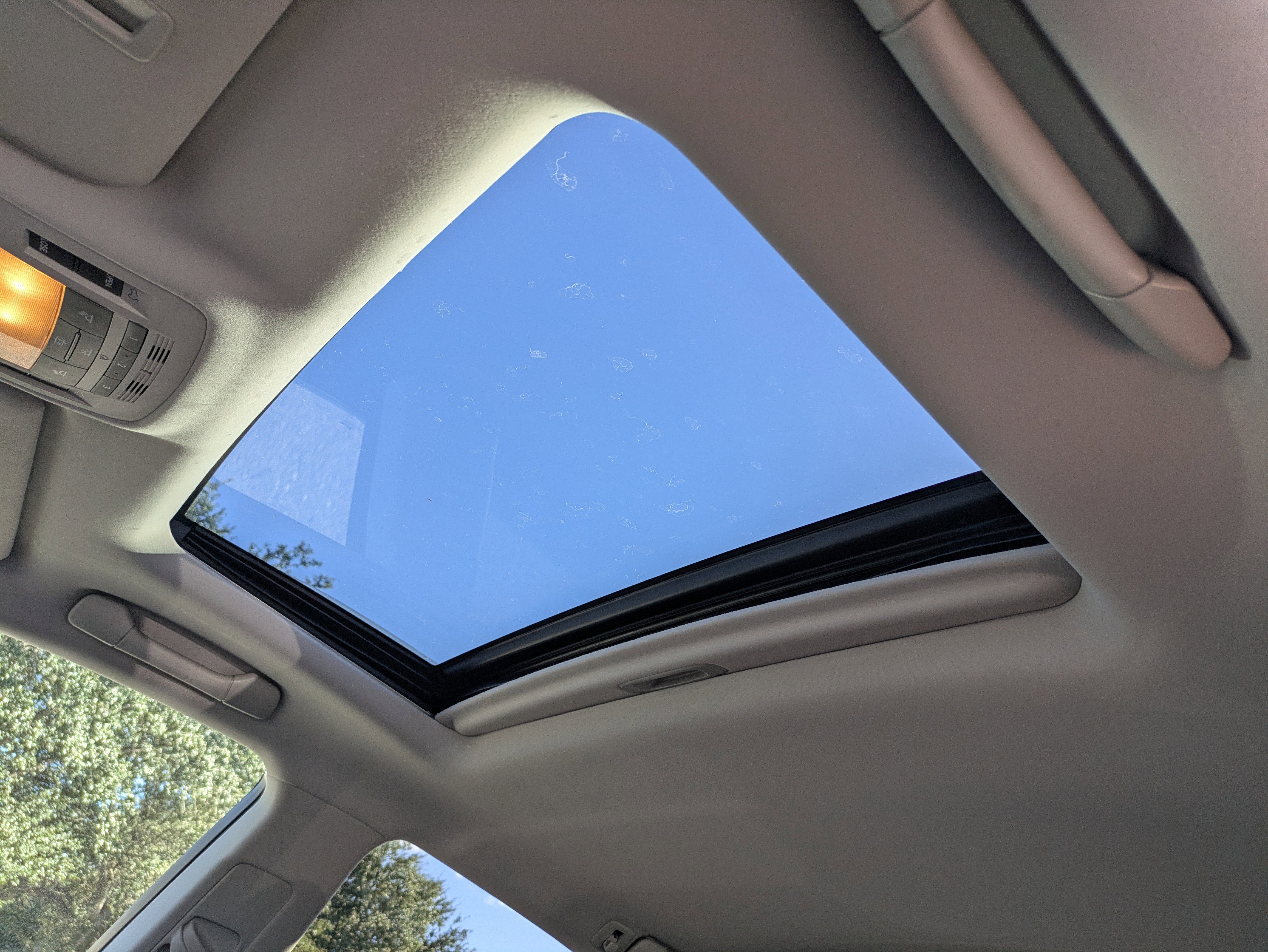 Used 2011 Lexus RX 350 AWD image 22