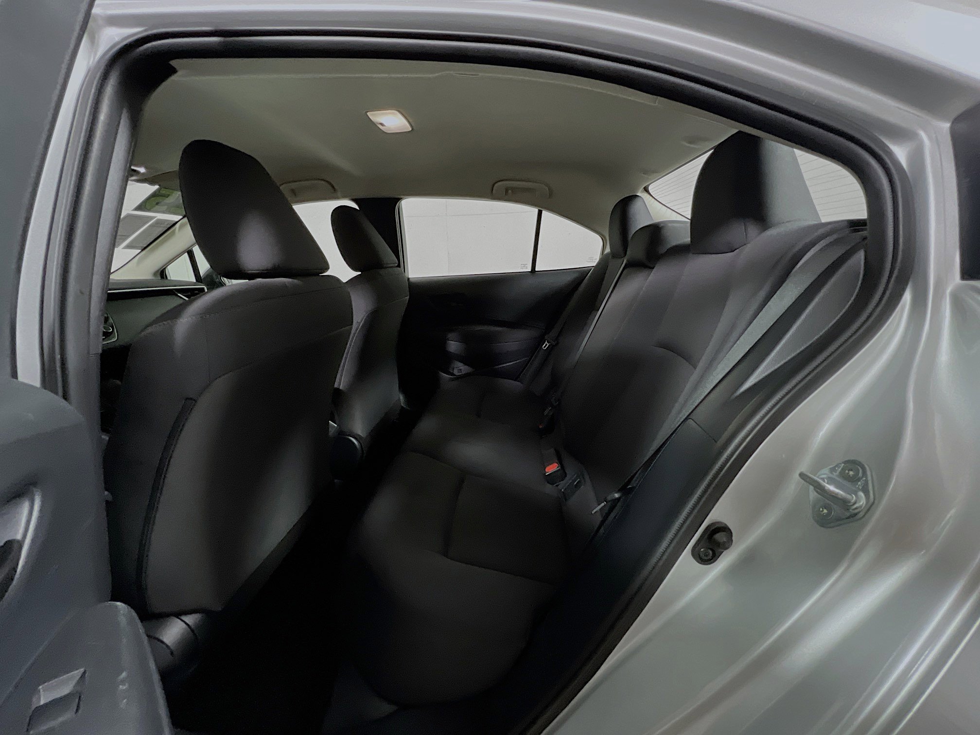 Used 2025 Toyota Corolla LE FWD image 29